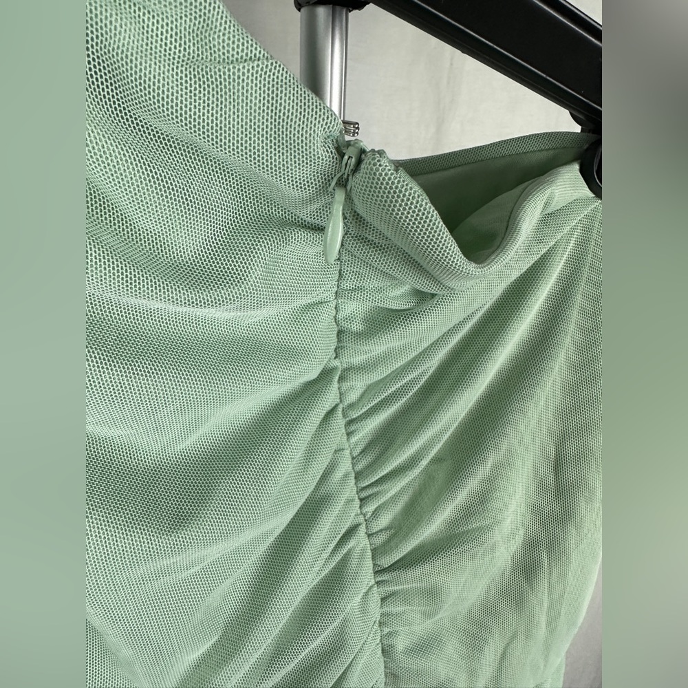 Love by Design One-Shoulder Body-Con Green Midi Dress Size Medium (8-10)… - Picture 9 of 13